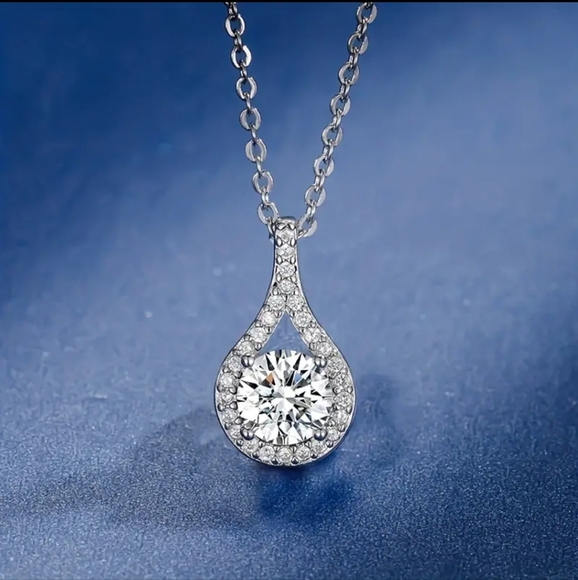 GRA Certified 1Ct Moissanite Necklace.925 Sterling Silver 18K Gold Plated. - Picture 6 of 9